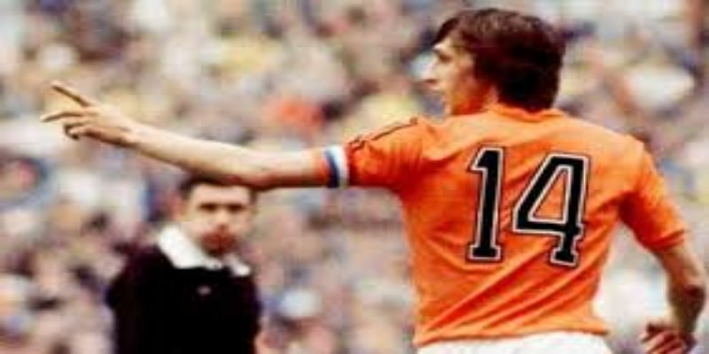 追踪克鲁伊夫影响力：从欧洲到全球的足球进化链- IM体育